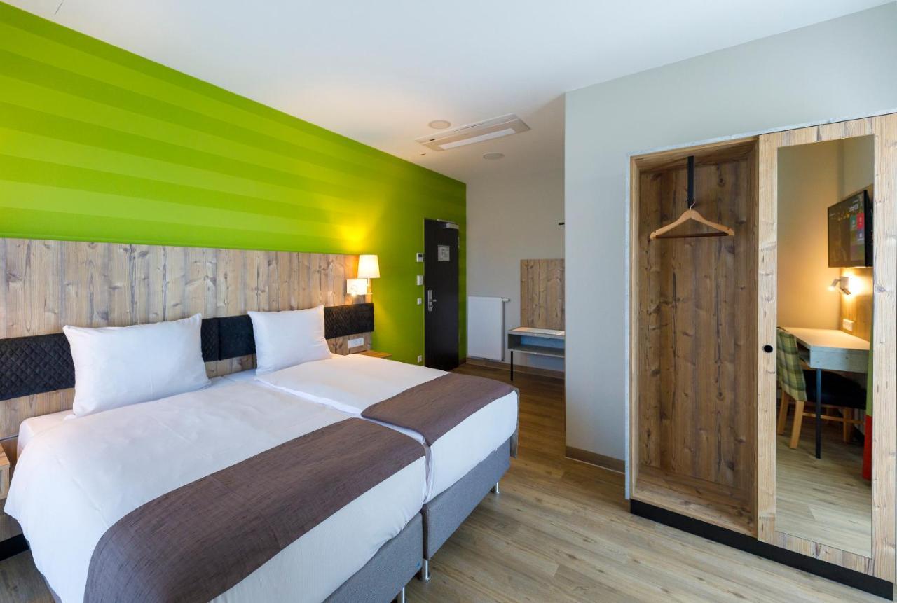 Kedi Hotel 2*